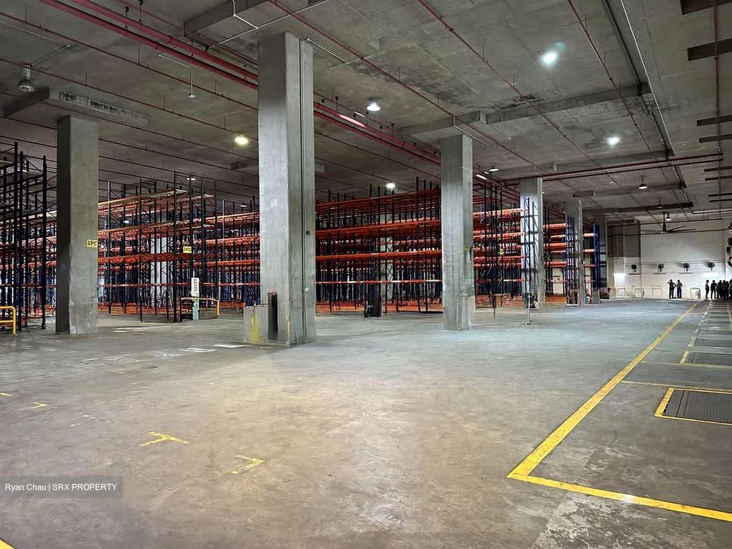 Pandan Road (D22), Warehouse #565257601